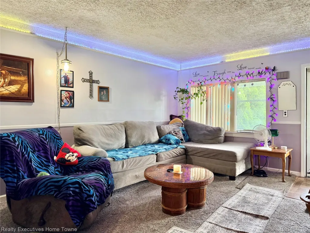 38303 Little Mack Avenue Clinton Charter Township MI 48036