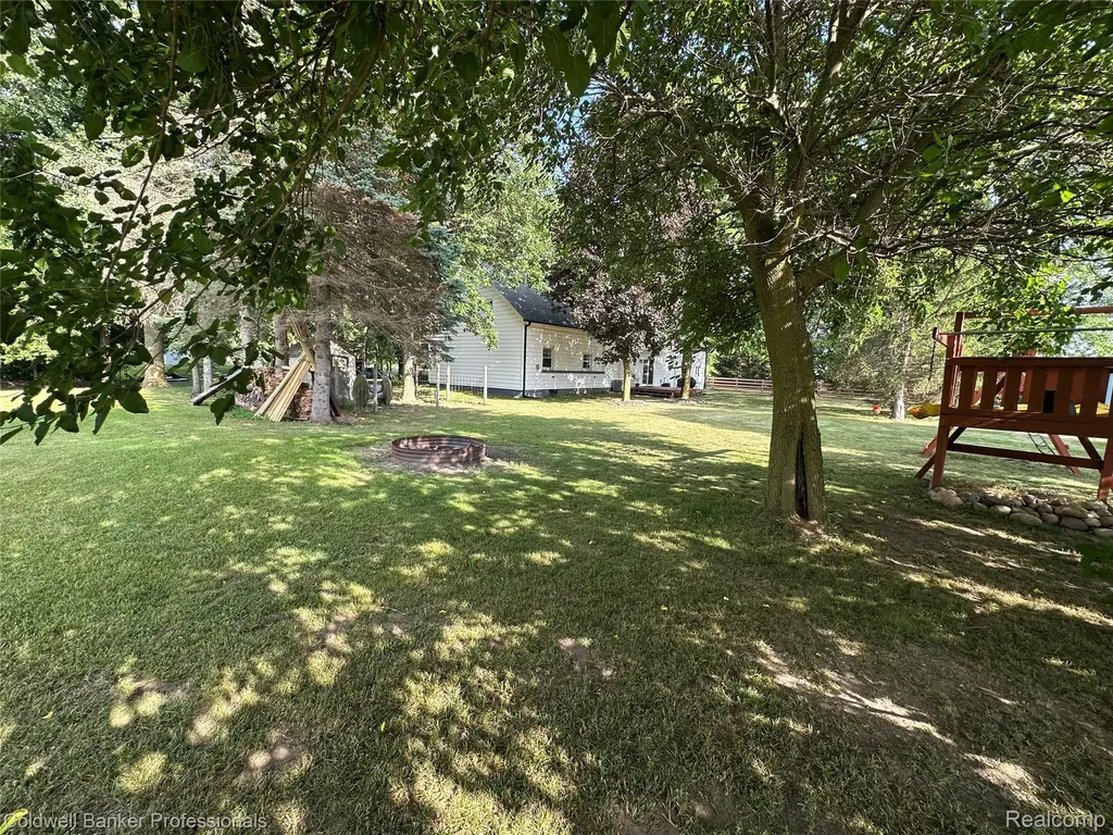 2119 Haines Road Mayfield Township MI 48446