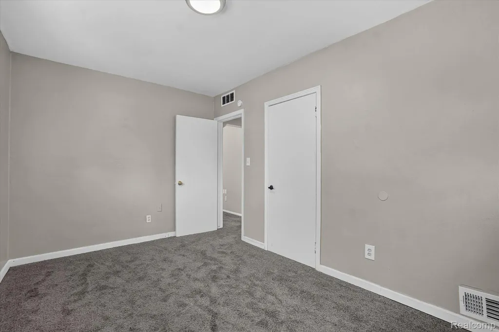 3509 Cherokee Avenue Flint City MI 48507