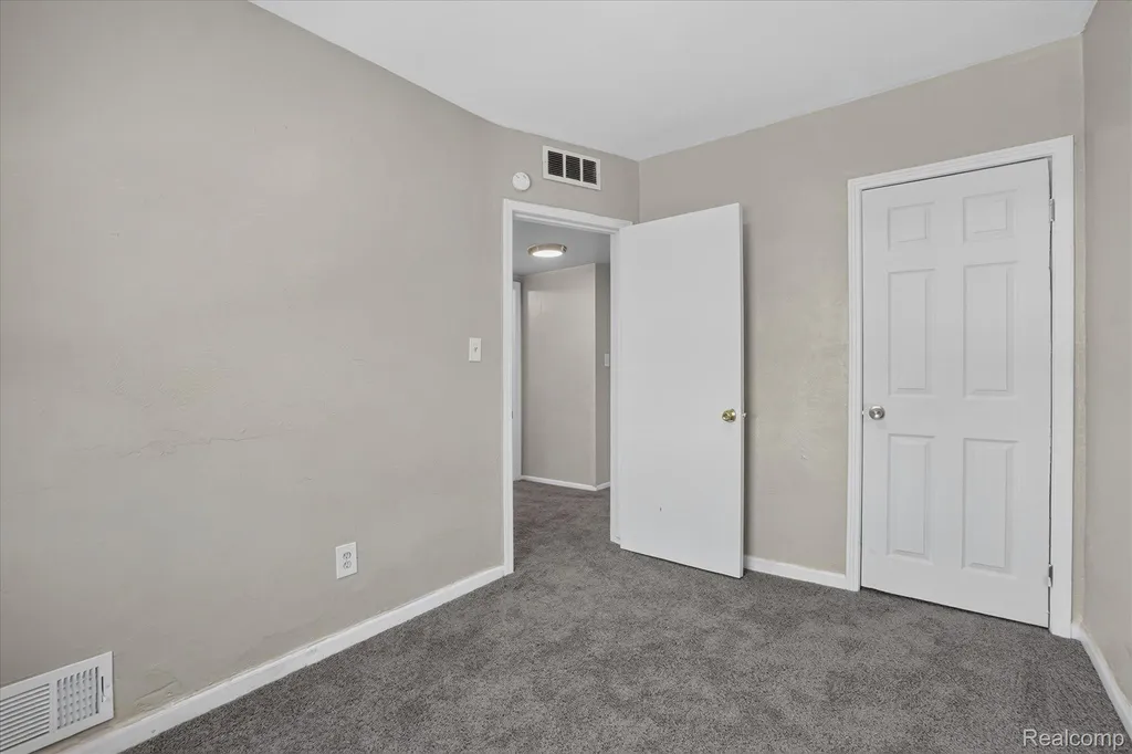 3509 Cherokee Avenue Flint City MI 48507
