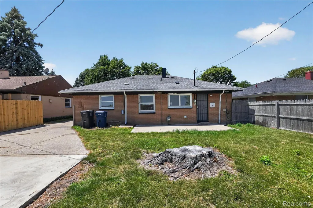 3509 Cherokee Avenue Flint City MI 48507