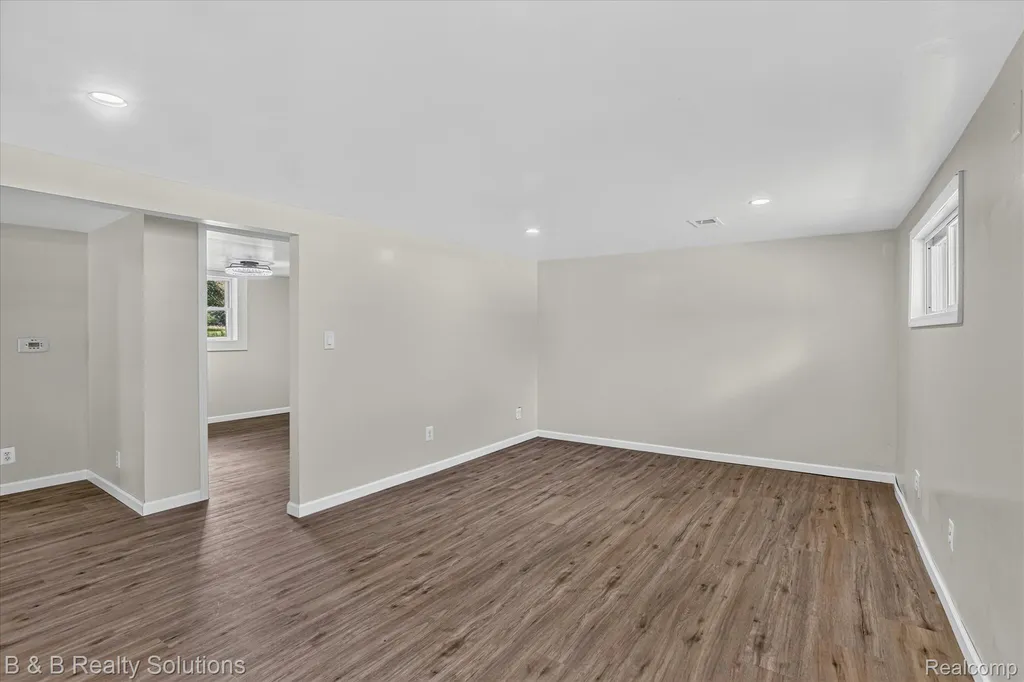1564 Burnside Road Deerfield Township MI 48461