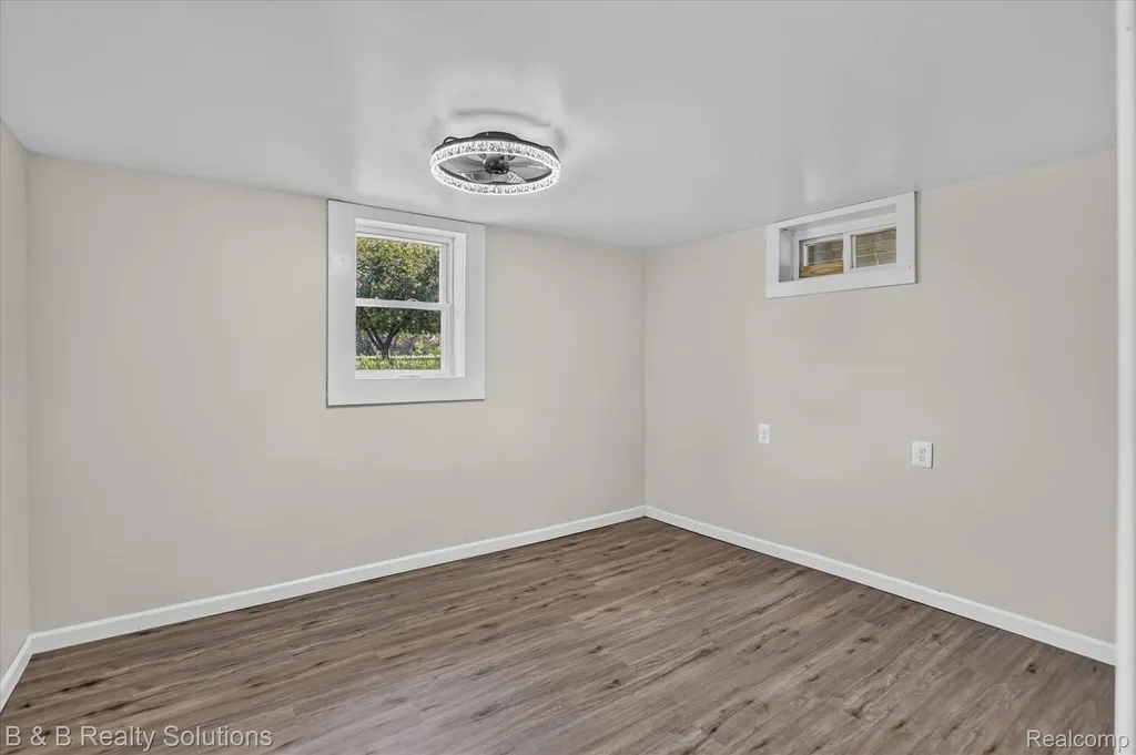 1564 Burnside Road Deerfield Township MI 48461