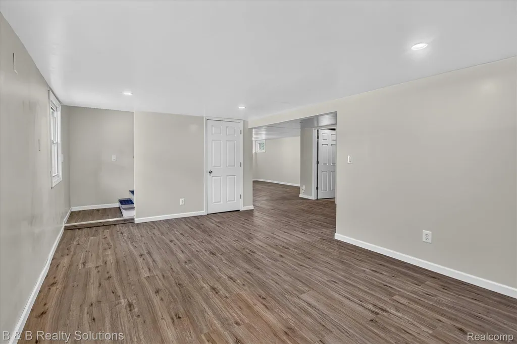 1564 Burnside Road Deerfield Township MI 48461
