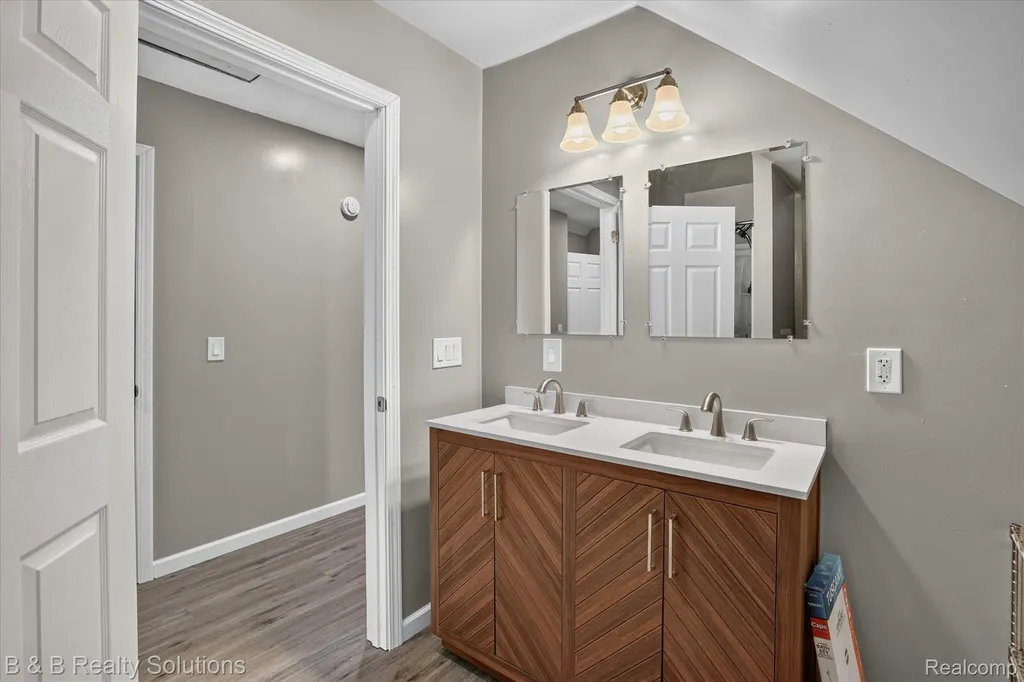 1564 Burnside Road Deerfield Township MI 48461