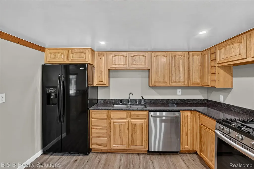 1564 Burnside Road Deerfield Township MI 48461