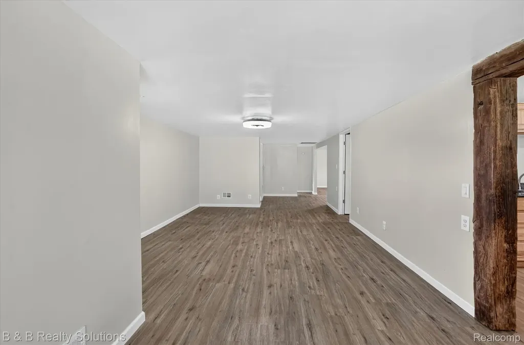 1564 Burnside Road Deerfield Township MI 48461