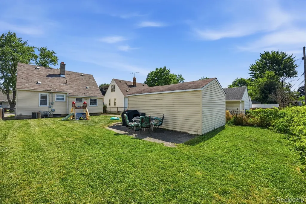 14629 Keppen Avenue Allen Park City MI 48101