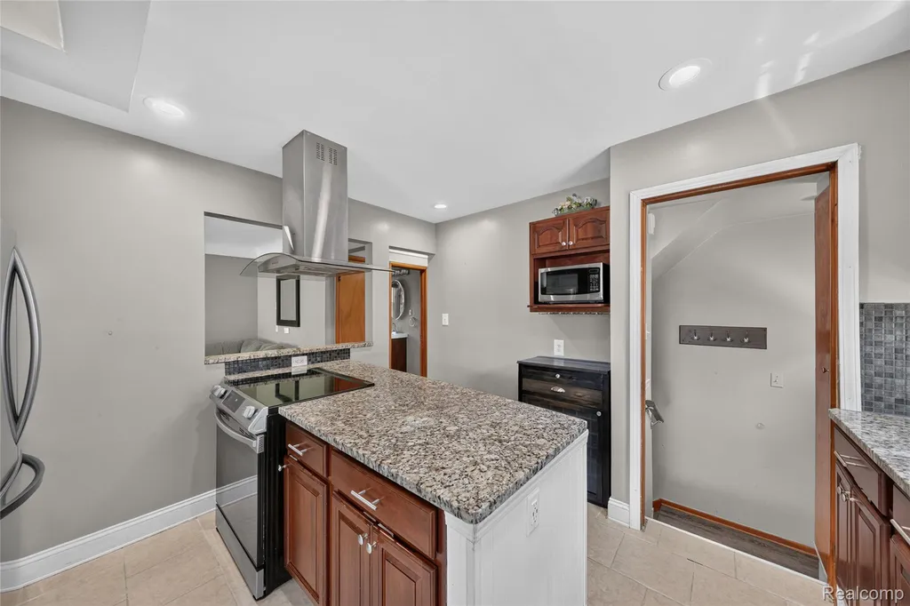 1470 Moran Avenue Lincoln Park City MI 48146