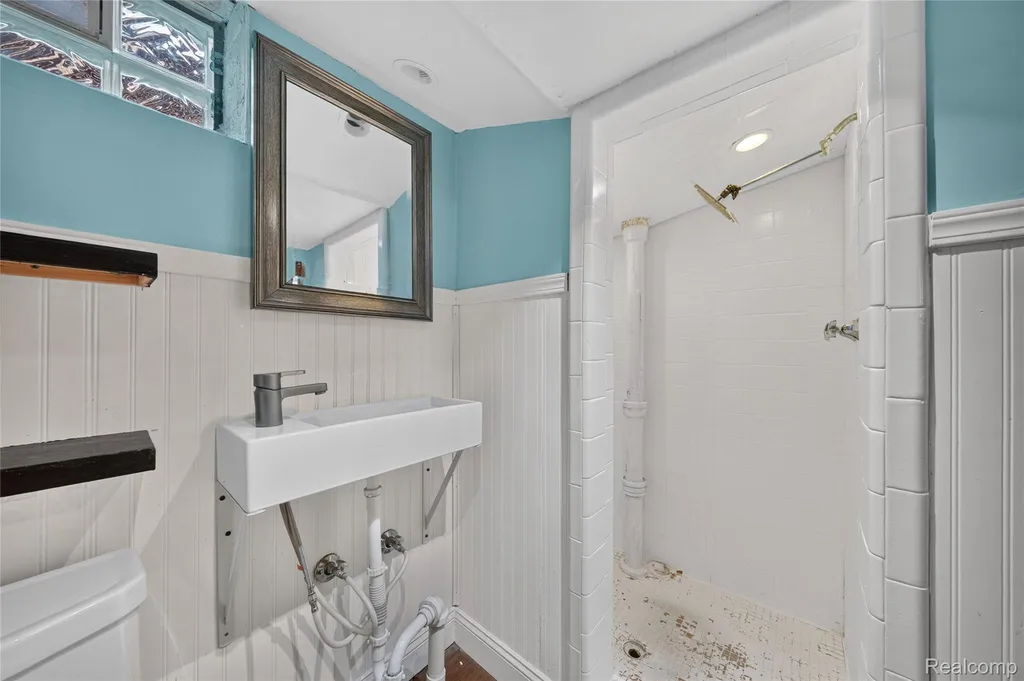 1470 Moran Avenue Lincoln Park City MI 48146