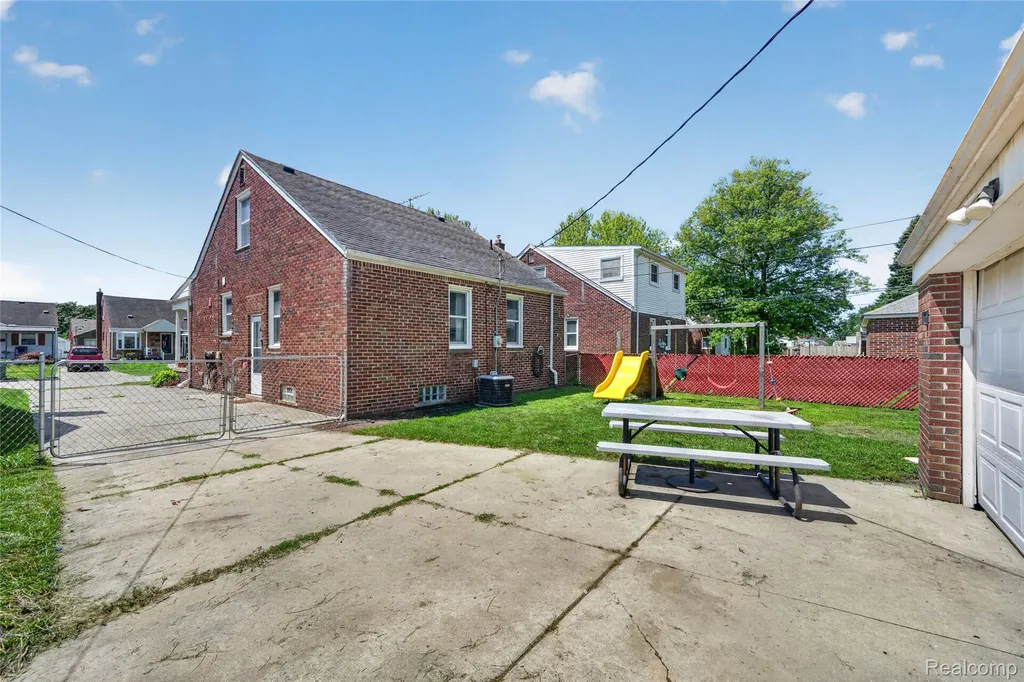 1470 Moran Avenue Lincoln Park City MI 48146
