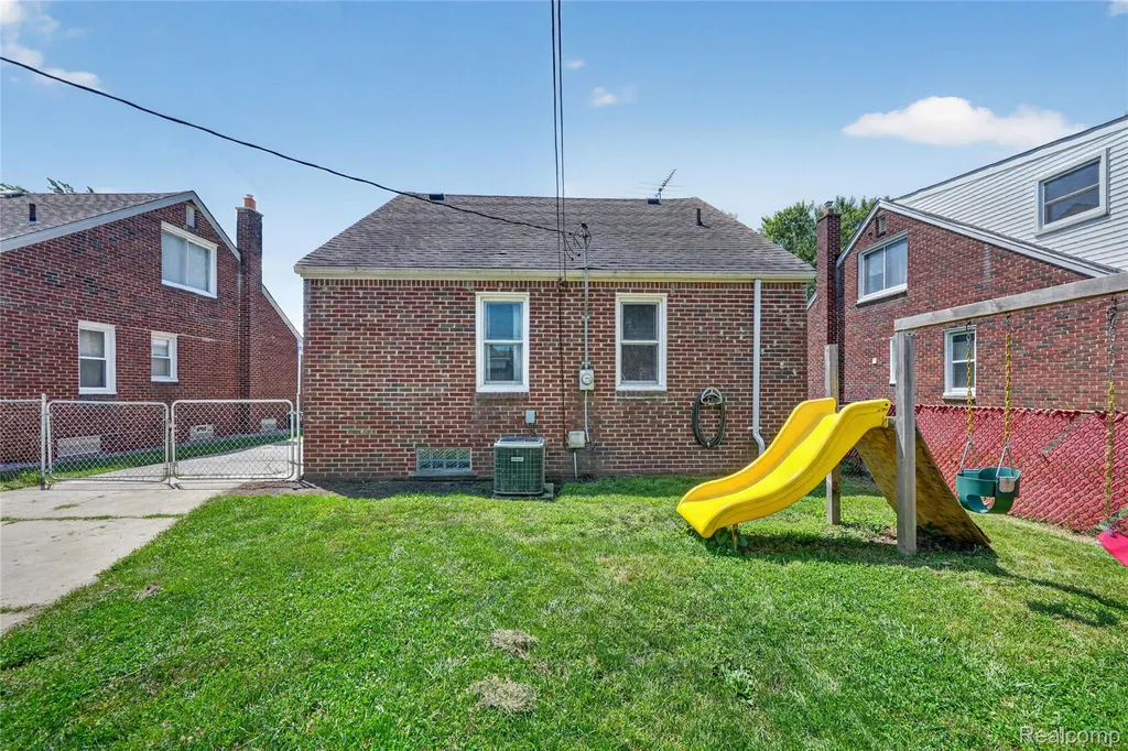 1470 Moran Avenue Lincoln Park City MI 48146
