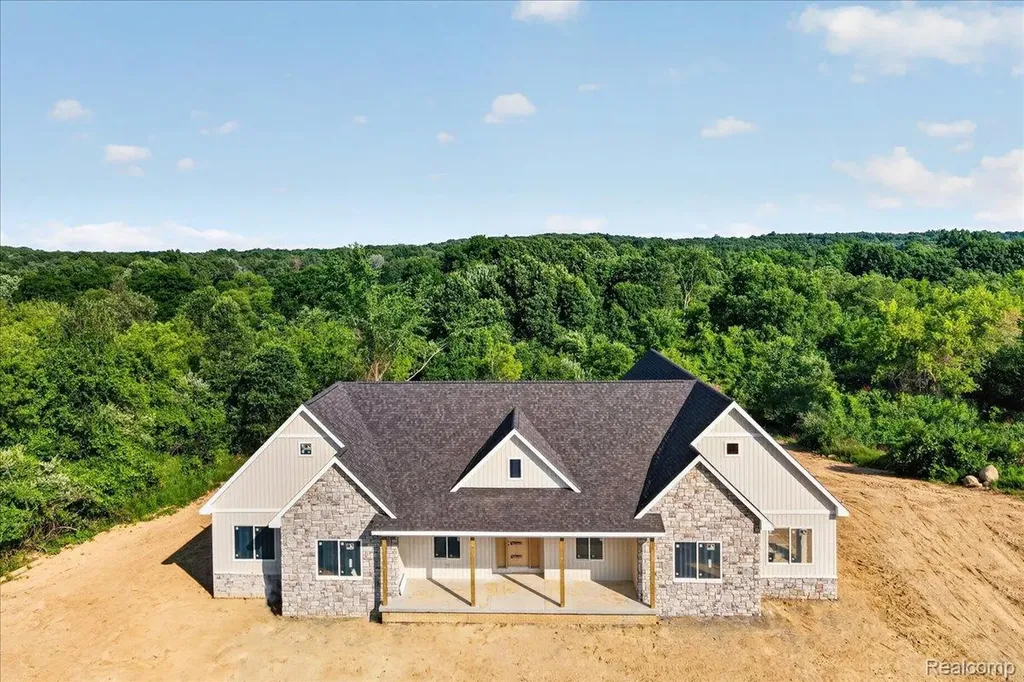 5000 Metamora Ridge Metamora Township MI 48455