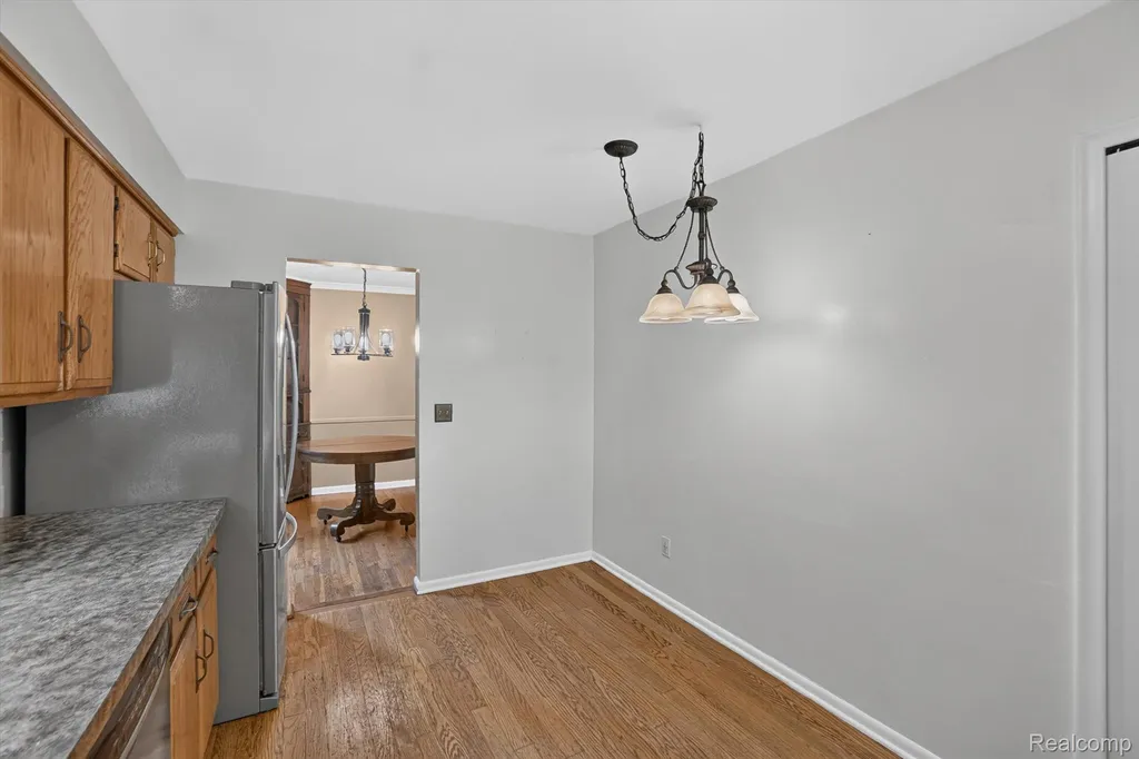 2356 Pineview Court Flint Charter Township MI 48433
