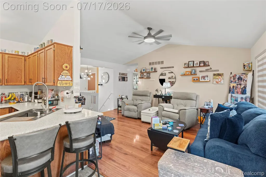 5035 Island View Drive Fenton Charter Township MI 48451