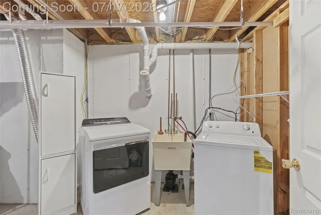 5035 Island View Drive Fenton Charter Township MI 48451