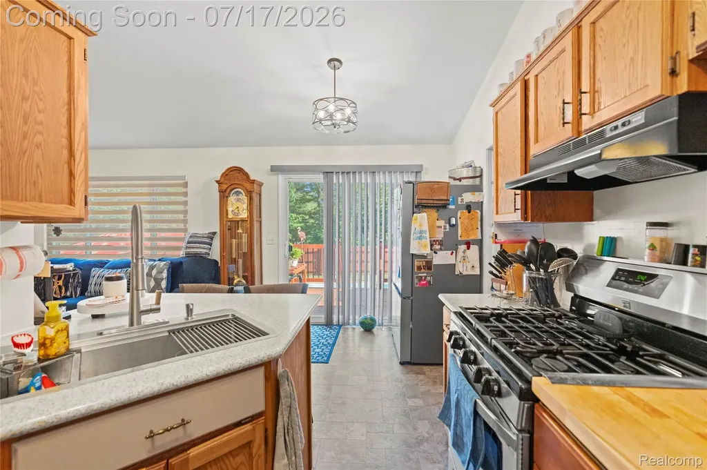 5035 Island View Drive Fenton Charter Township MI 48451