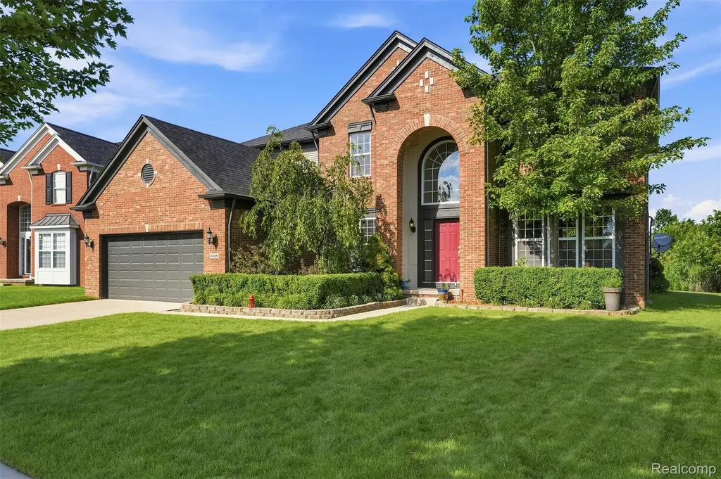 49894 Bloomsbury Lane Macomb Township MI 48044