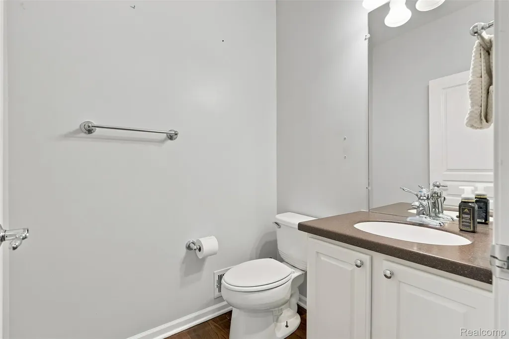 49894 Bloomsbury Lane Macomb Township MI 48044