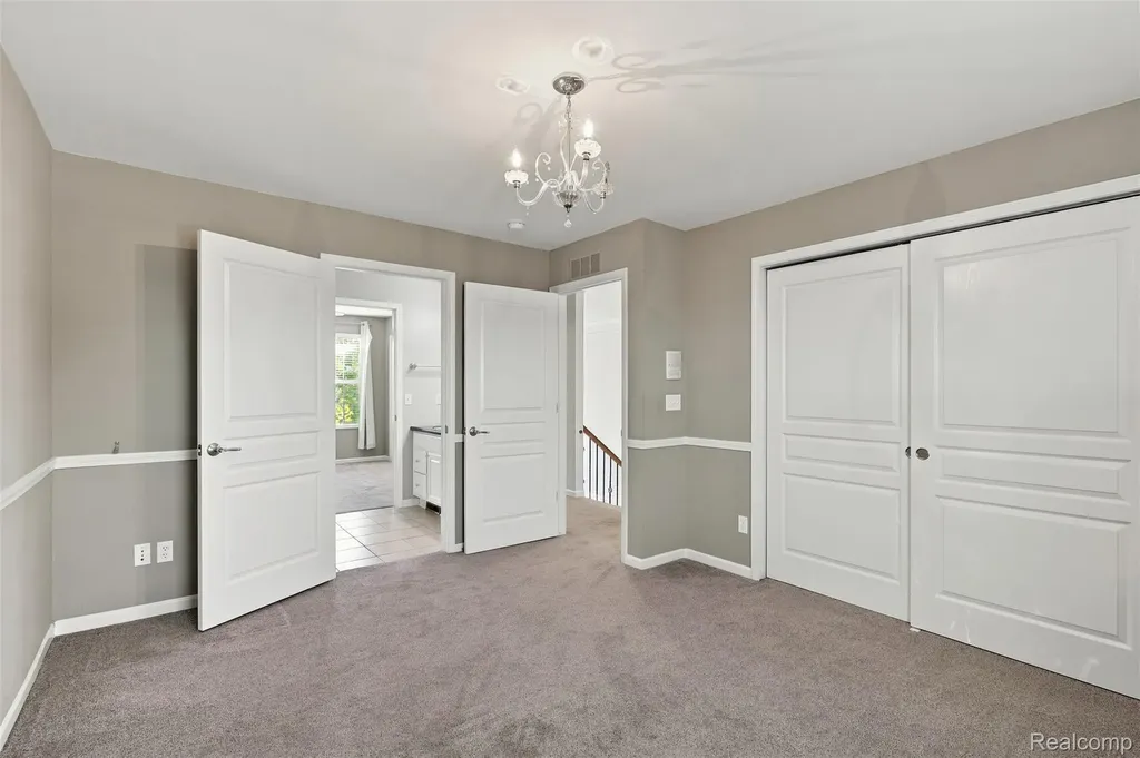 49894 Bloomsbury Lane Macomb Township MI 48044