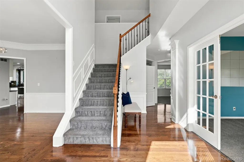 49894 Bloomsbury Lane Macomb Township MI 48044