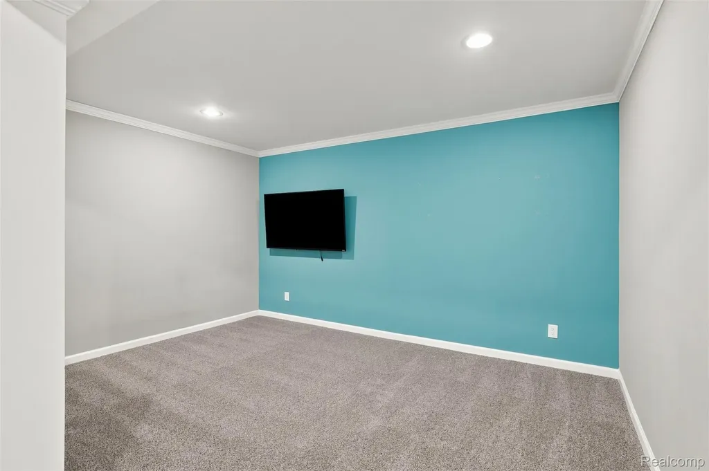 49894 Bloomsbury Lane Macomb Township MI 48044