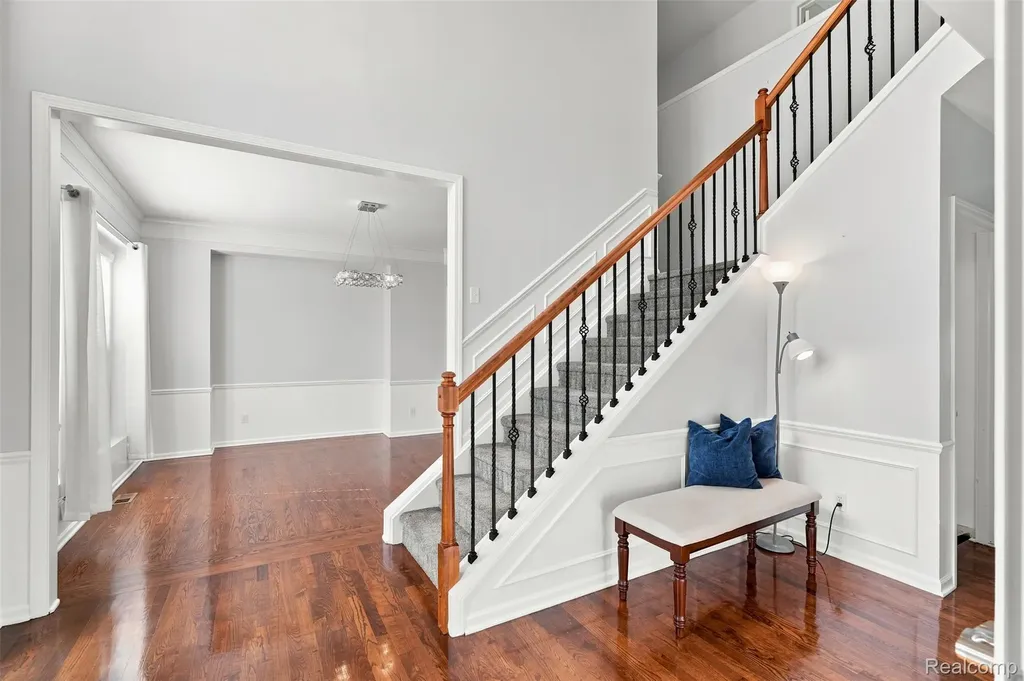 49894 Bloomsbury Lane Macomb Township MI 48044