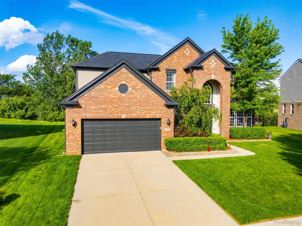 49894 Bloomsbury Lane Macomb Township MI 48044