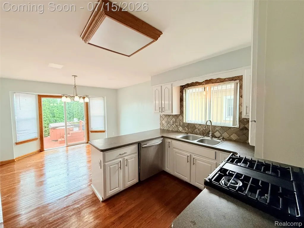 25992 Briar Towne Boulevard Chesterfield Township MI 48051