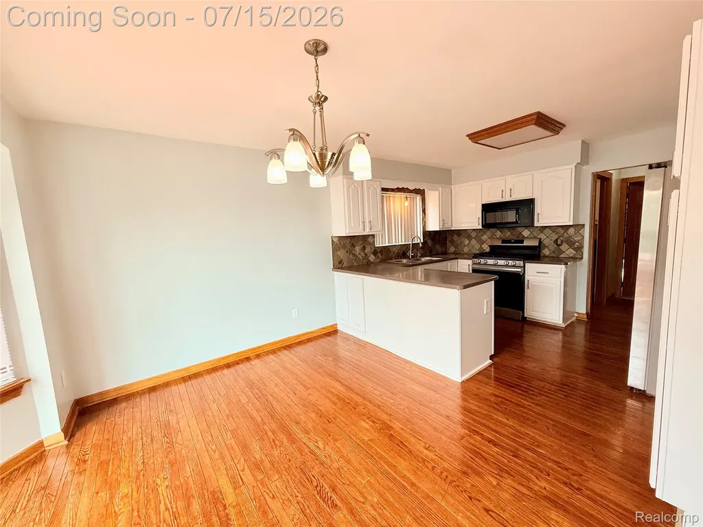 25992 Briar Towne Boulevard Chesterfield Township MI 48051