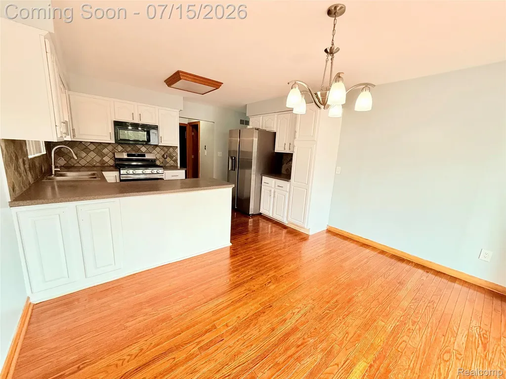 25992 Briar Towne Boulevard Chesterfield Township MI 48051