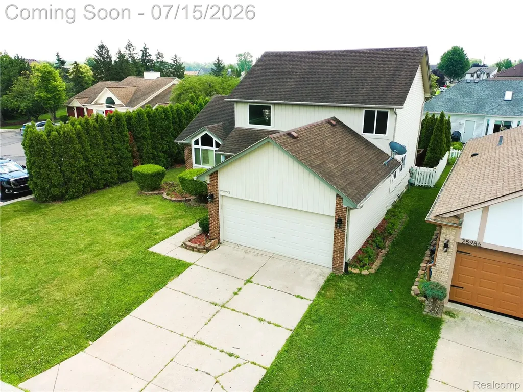 25992 Briar Towne Boulevard Chesterfield Township MI 48051