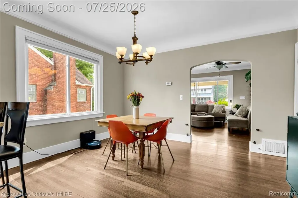 320 Laprairie Street Ferndale City MI 48220