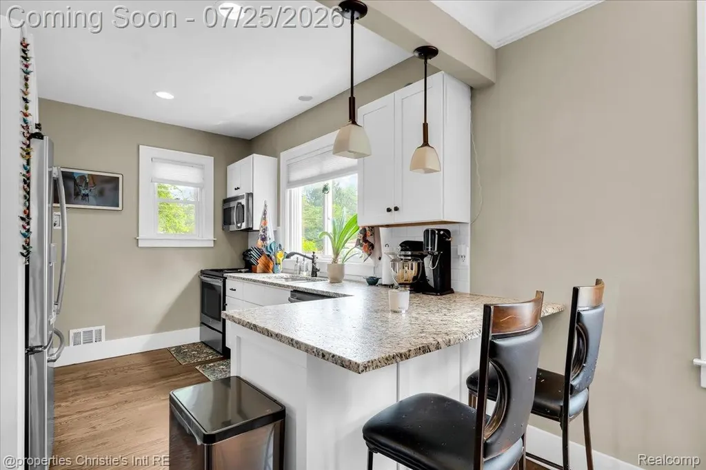 320 Laprairie Street Ferndale City MI 48220