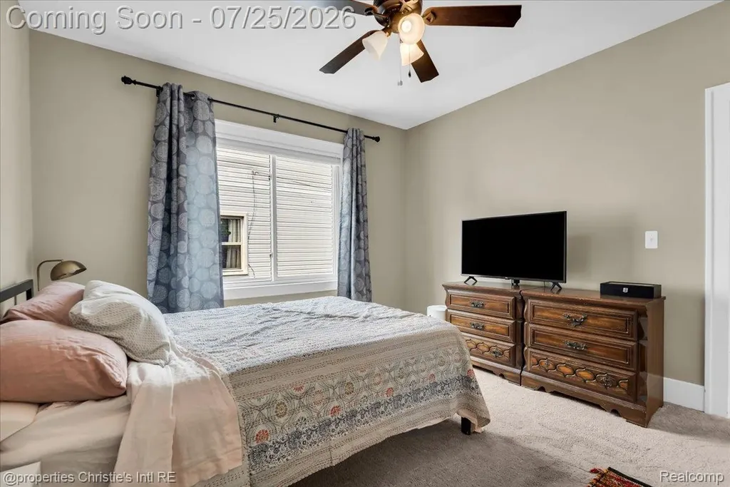 320 Laprairie Street Ferndale City MI 48220