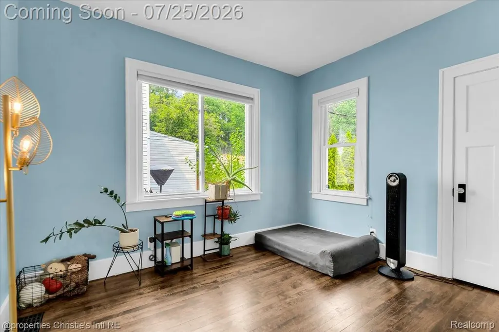 320 Laprairie Street Ferndale City MI 48220