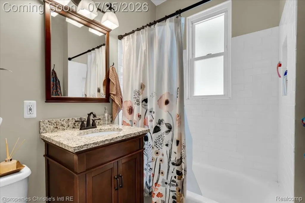 320 Laprairie Street Ferndale City MI 48220