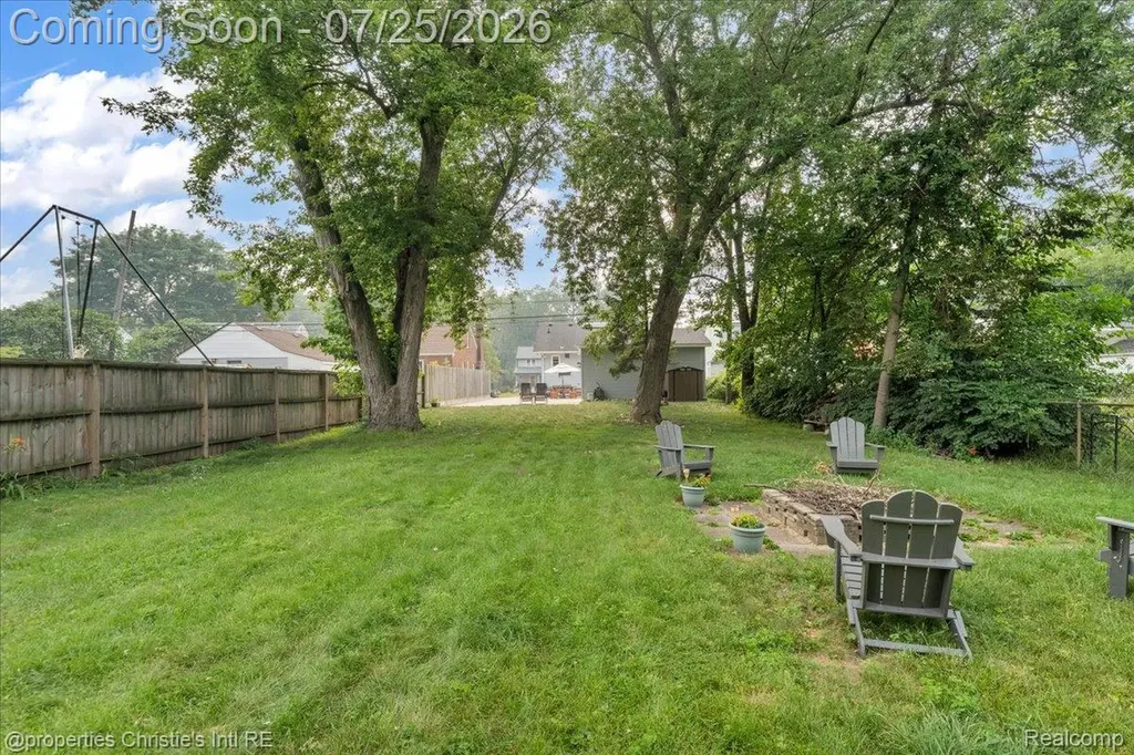 320 Laprairie Street Ferndale City MI 48220