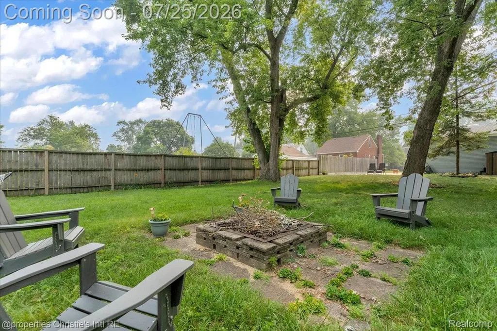 320 Laprairie Street Ferndale City MI 48220