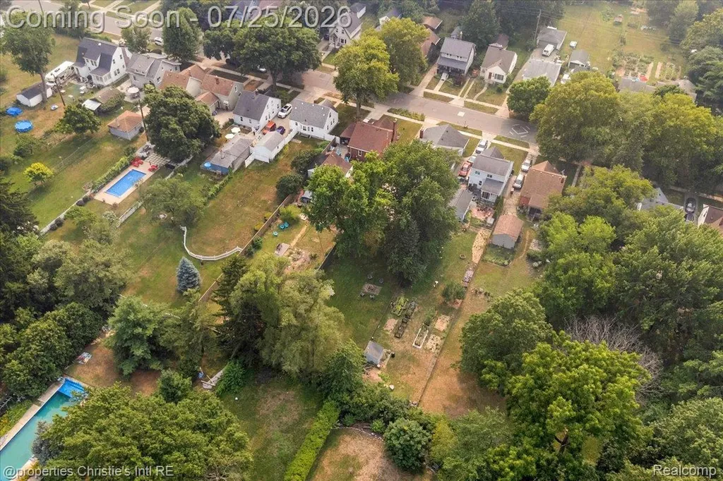 320 Laprairie Street Ferndale City MI 48220
