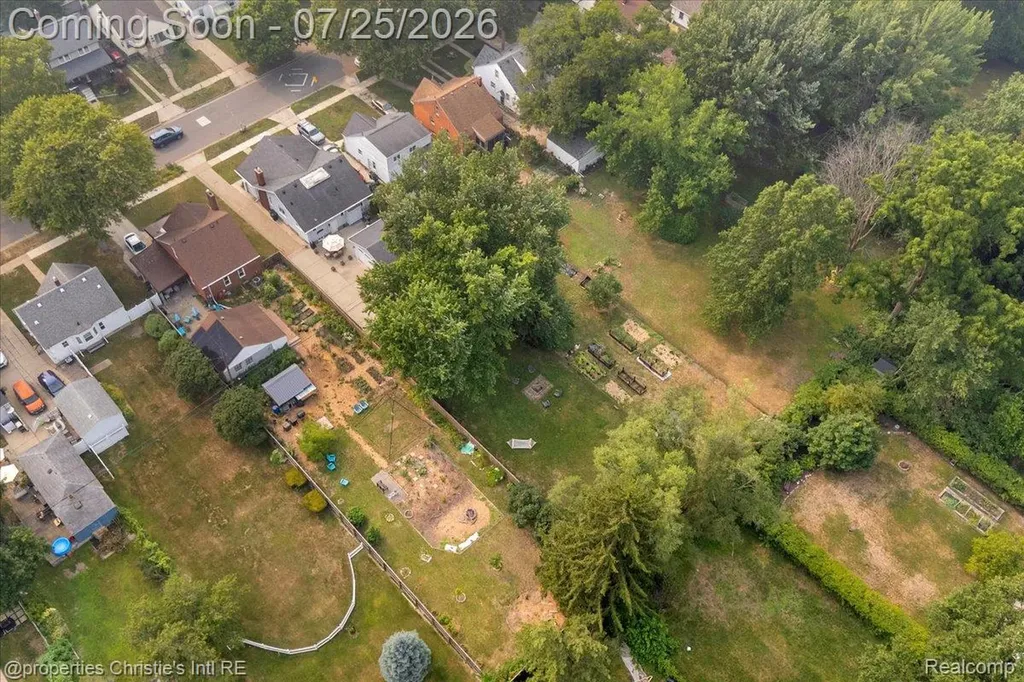 320 Laprairie Street Ferndale City MI 48220