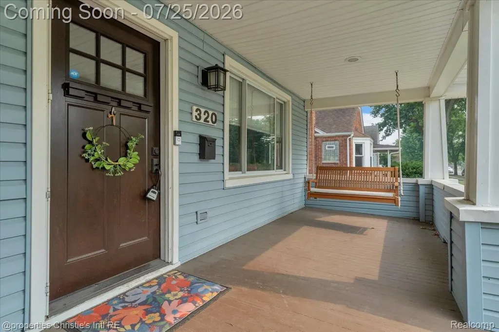 320 Laprairie Street Ferndale City MI 48220