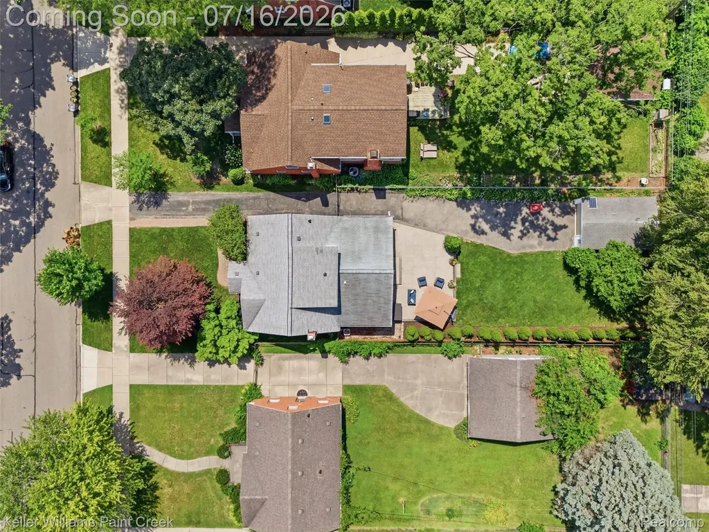 2215 N Connecticut Avenue Royal Oak City MI 48073