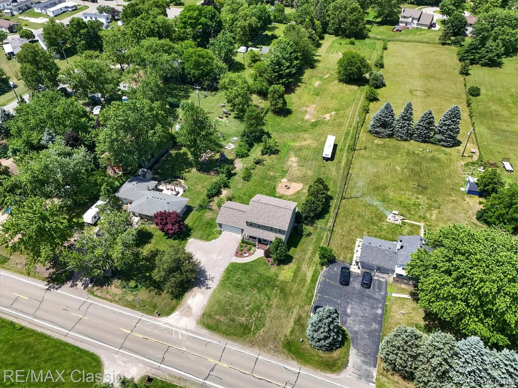 3205 N Milford Road Highland Charter Township MI 48357