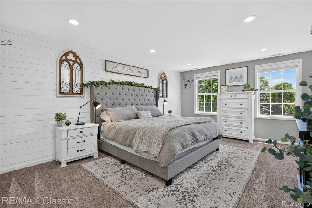 3205 N Milford Road Highland Charter Township MI 48357