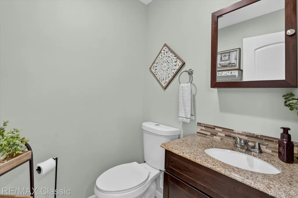 3205 N Milford Road Highland Charter Township MI 48357