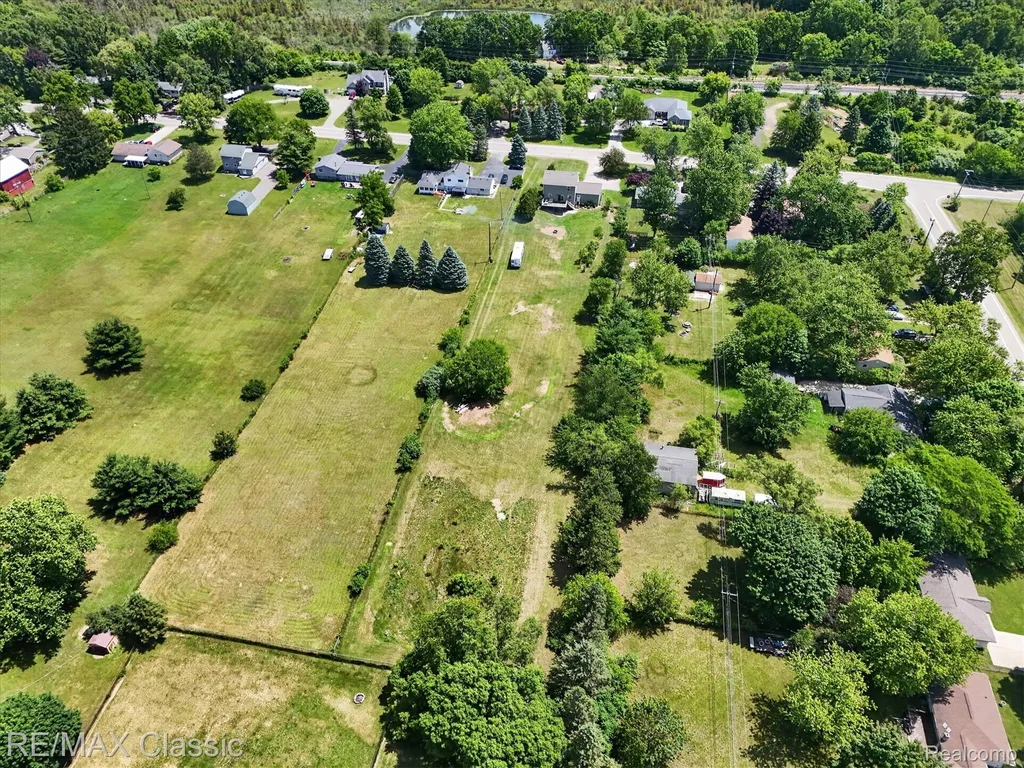 3205 N Milford Road Highland Charter Township MI 48357