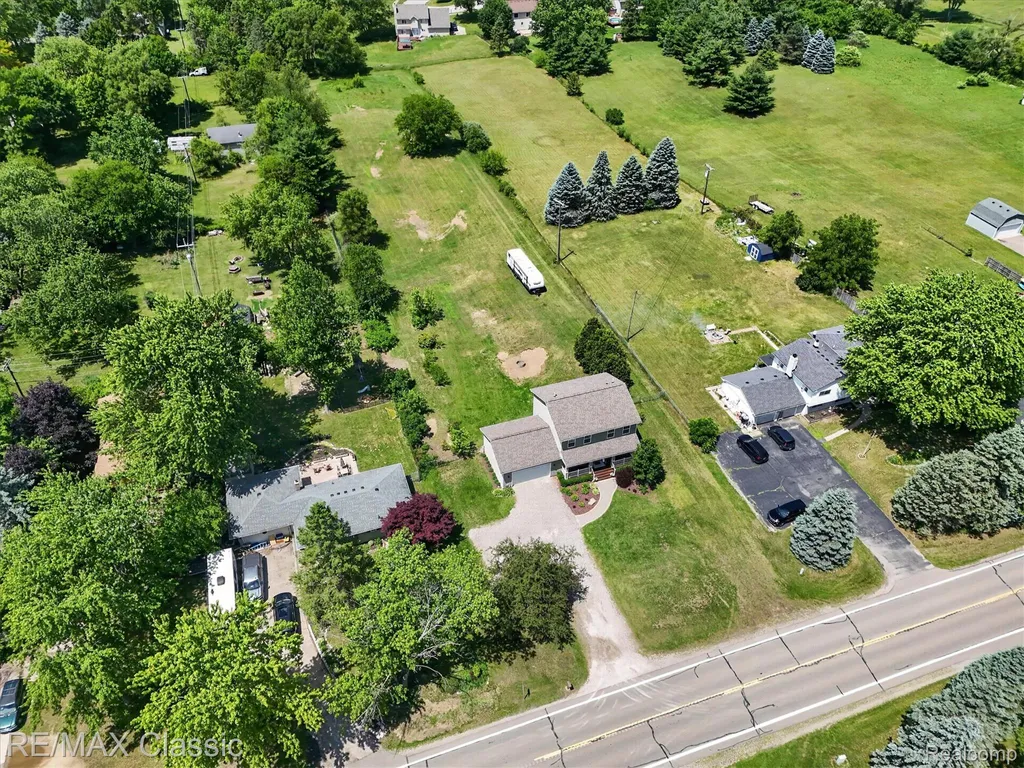 3205 N Milford Road Highland Charter Township MI 48357