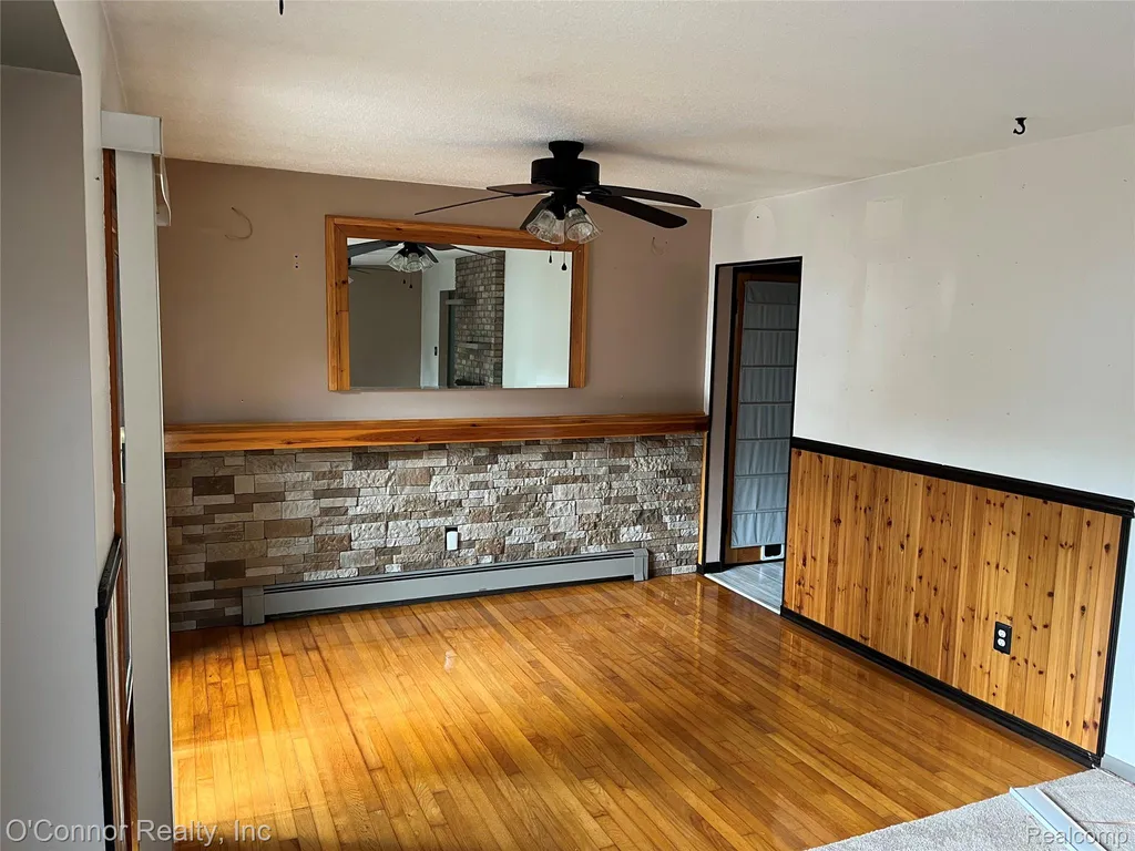 1725 Minnesota Avenue Marysville City MI 48040