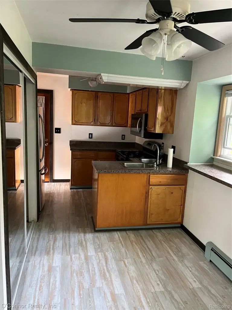 1725 Minnesota Avenue Marysville City MI 48040